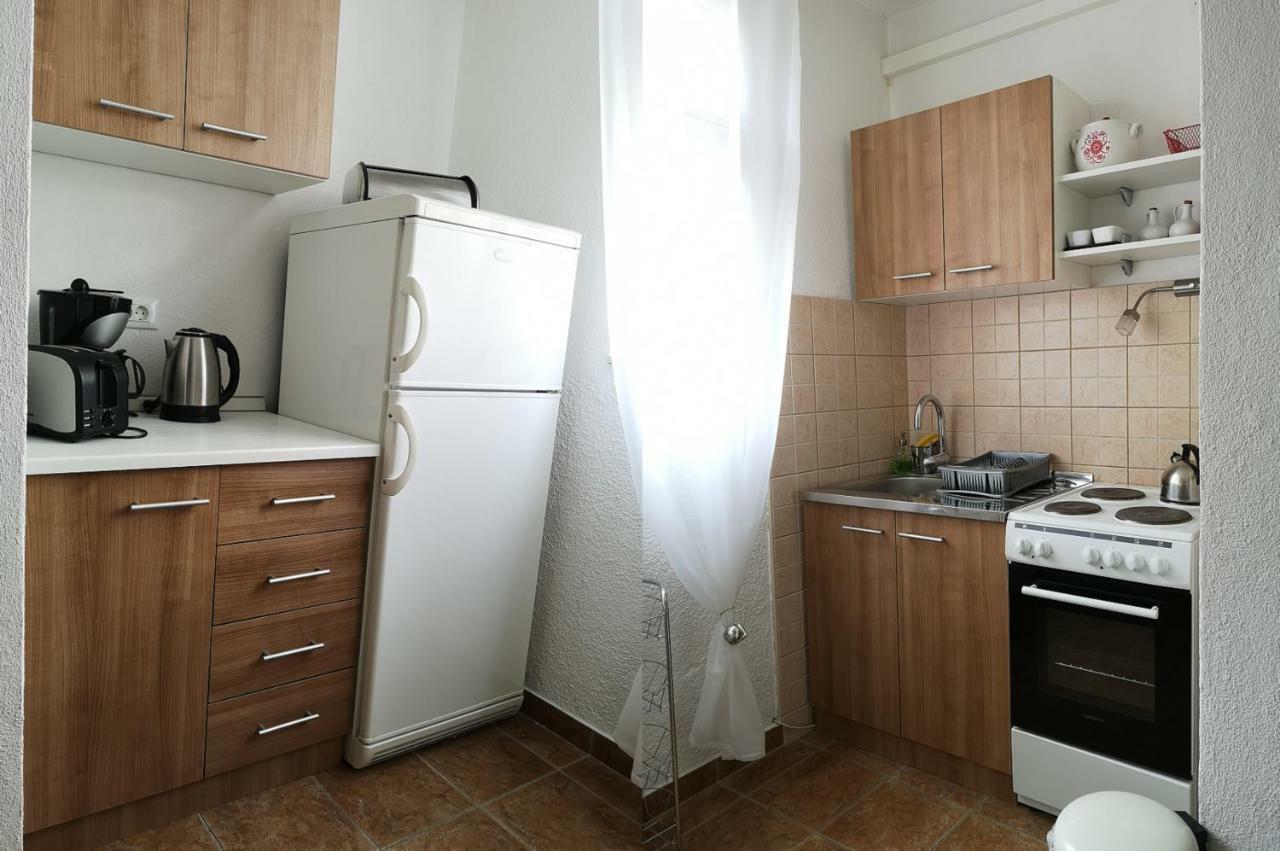 Apartments And Rooms Villa Dona Makarska Exterior photo